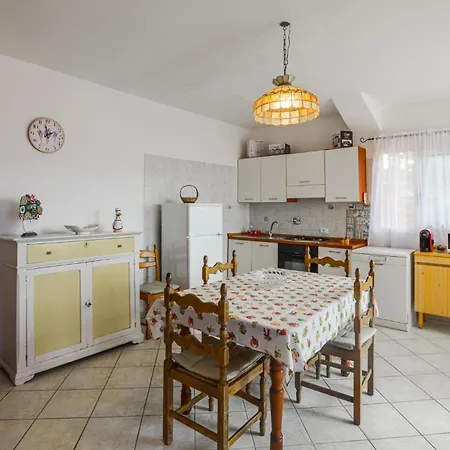 아파트 3 Bedroom Amazing In *