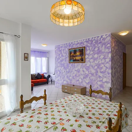 3 Bedroom Amazing In 아파트